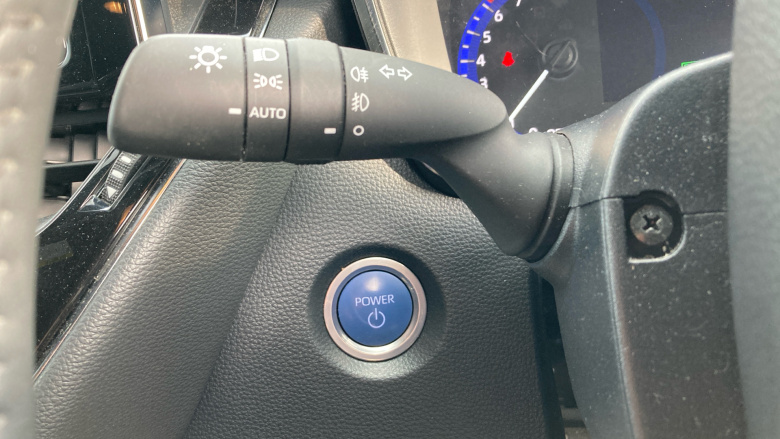 Toyota Corolla 2.0 VVT-i Hybrid Design 5dr CVT Hybrid Estate